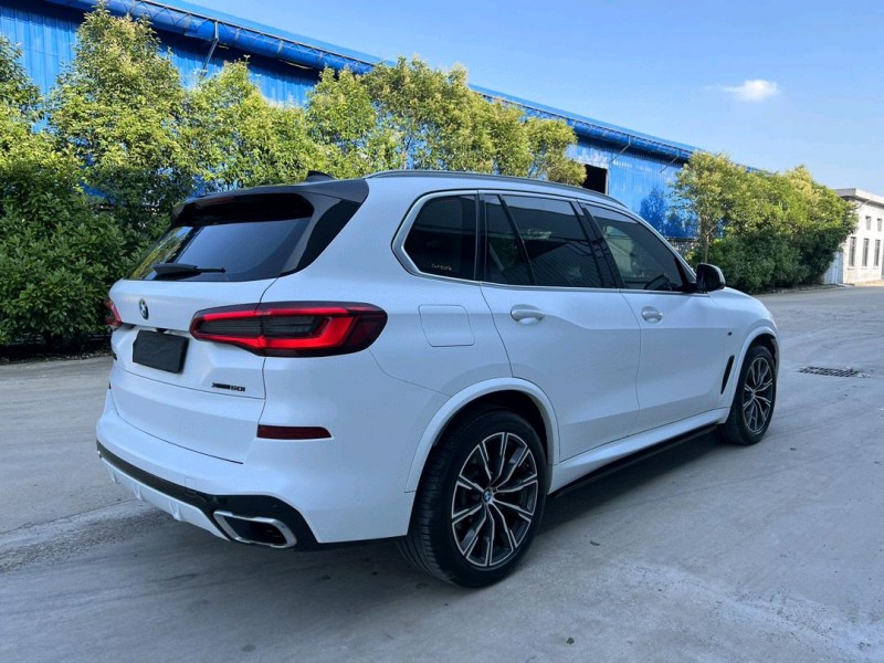 盐城19年宝马X58