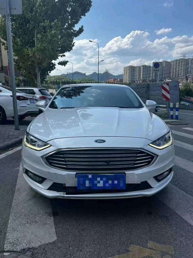 济宁19年福特蒙迪欧1