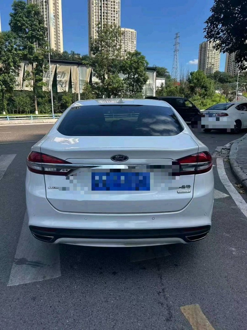 济宁19年福特蒙迪欧8