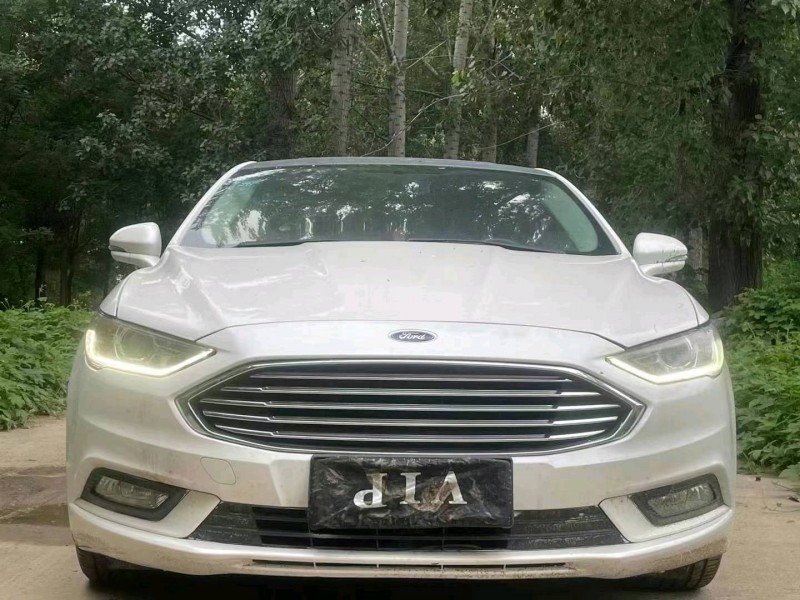 济宁18年福特蒙迪欧1