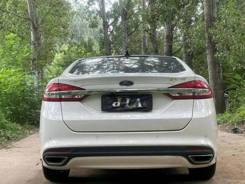 济宁18年福特蒙迪欧9