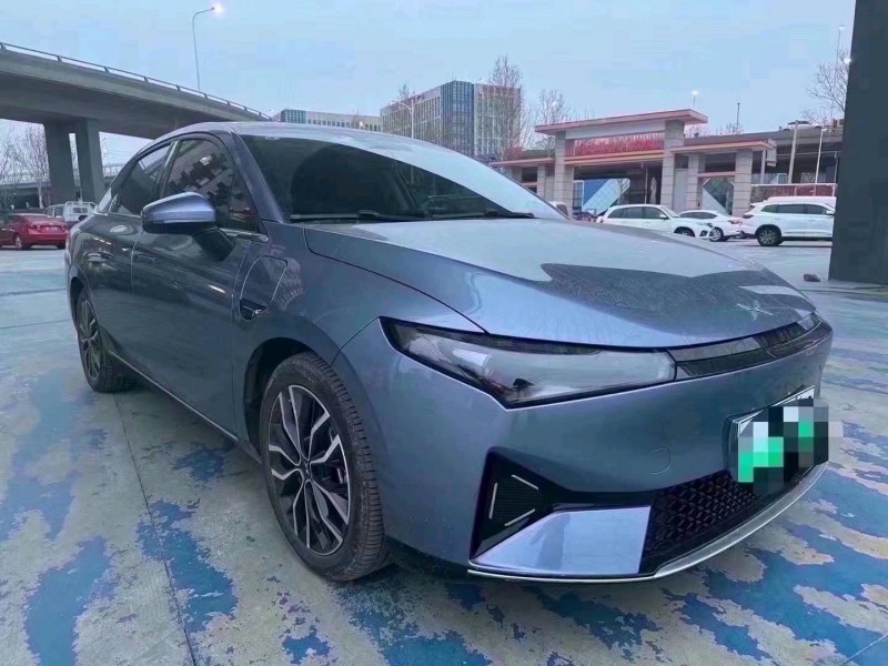 青島23年小鵬汽車P53