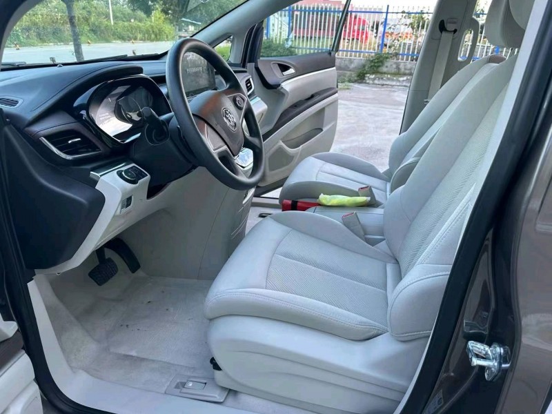 徐州24年别克GL84