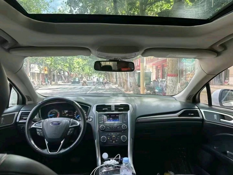 济南17年福特蒙迪欧5