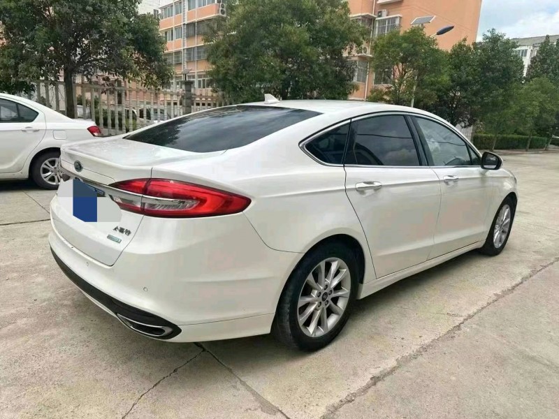 济南17年福特蒙迪欧8