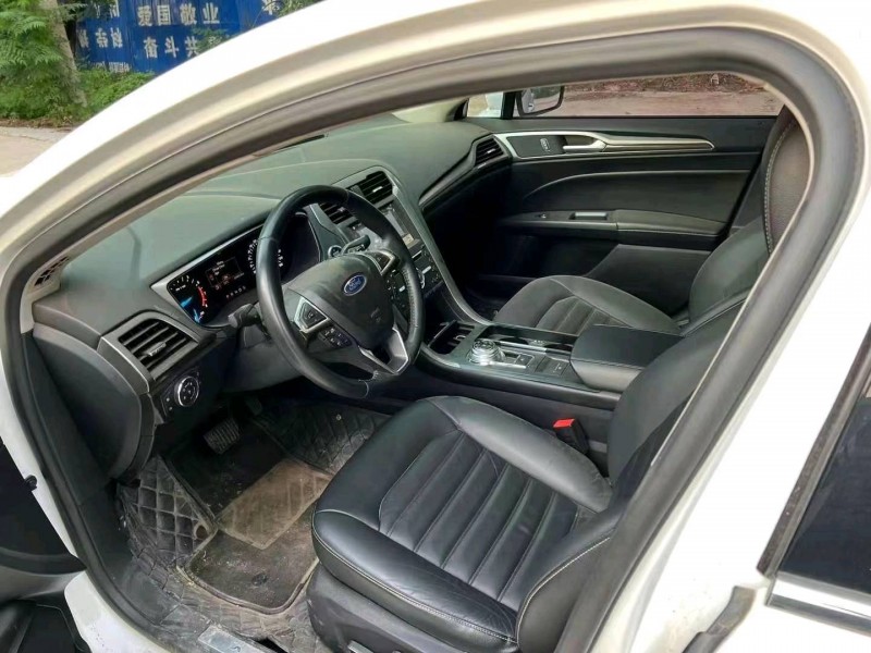 济南17年福特蒙迪欧5