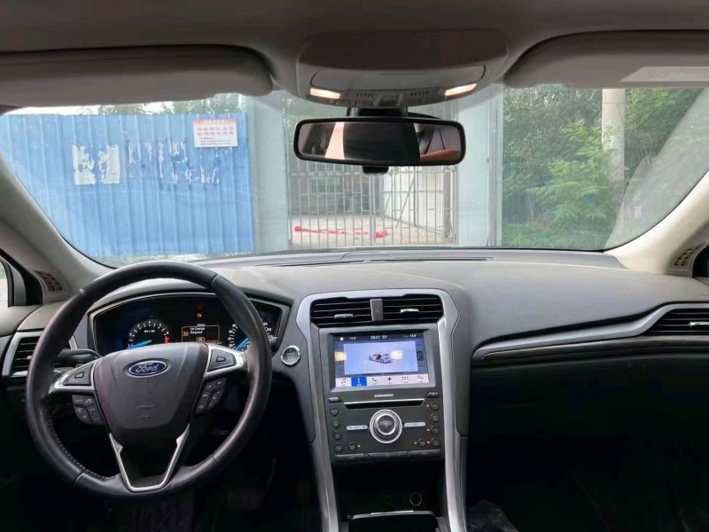 济南17年福特蒙迪欧6