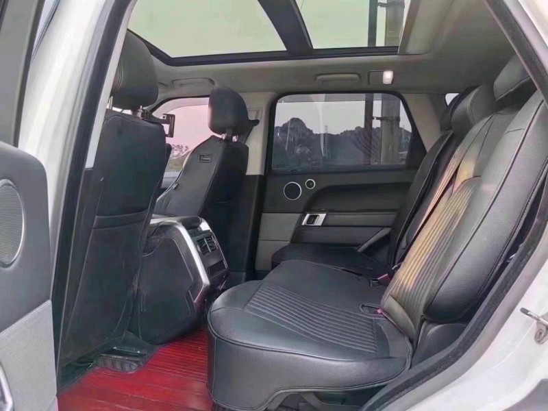 青岛17年路虎揽胜运动5