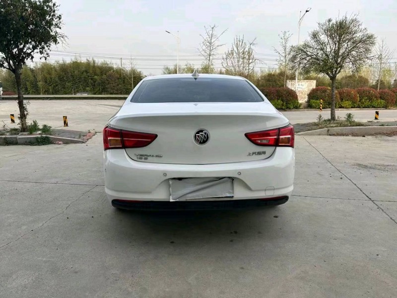 徐州18年别克威朗9