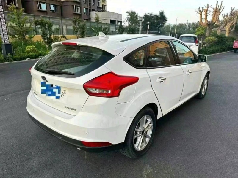 济南19年福特福克斯5