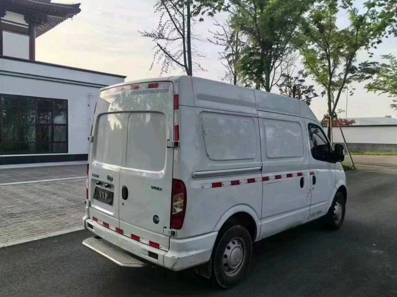 徐州22年大通V808