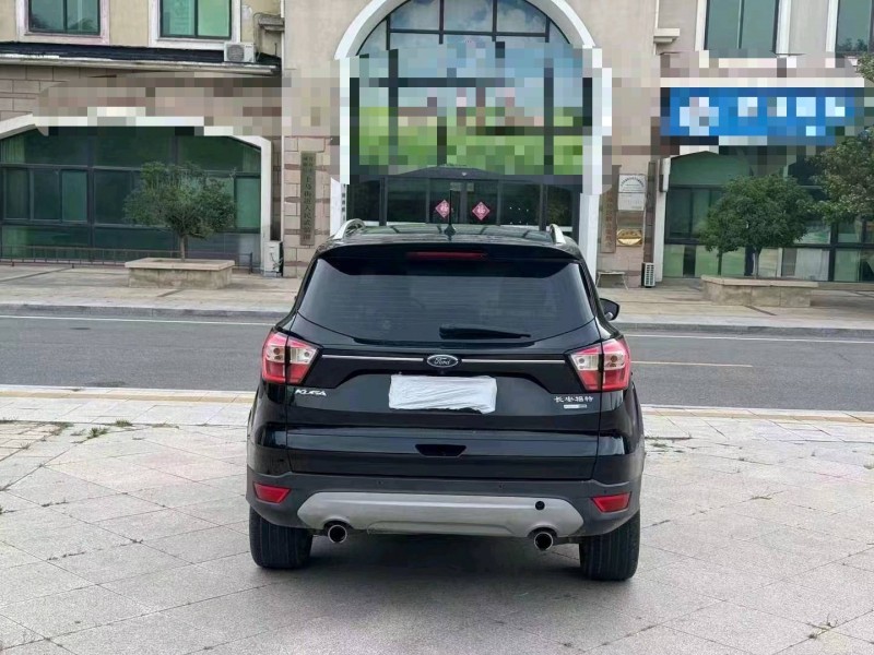 青岛18年福特翼虎9