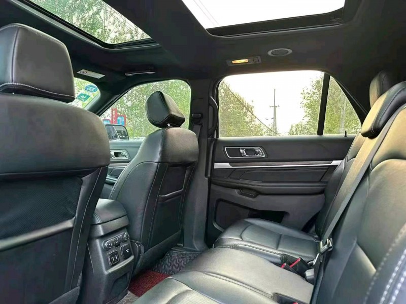 徐州17年福特探险者5