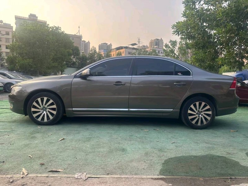 广州15年沃尔沃S80L5
