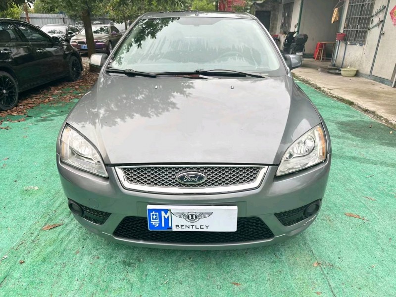 广州08年福特福克斯1