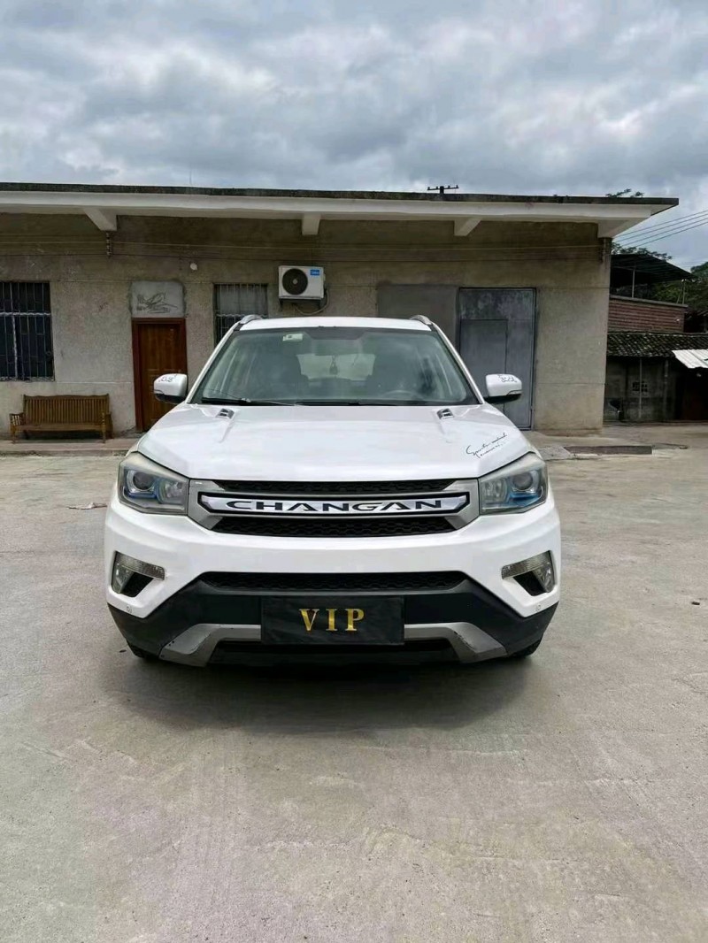 岳陽16年長安汽車CS751