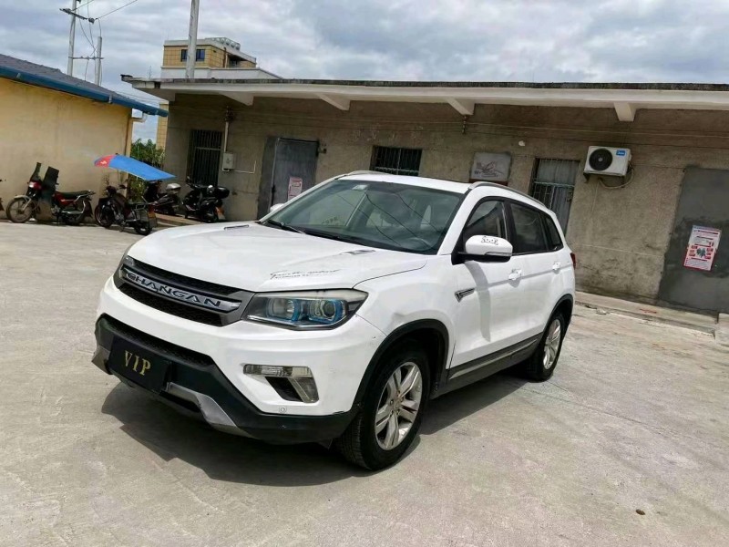 岳陽16年長安汽車CS753