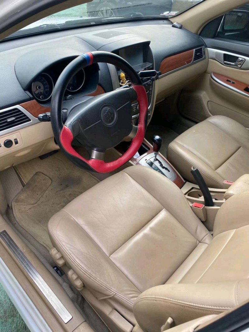 广州10年别克凯越5