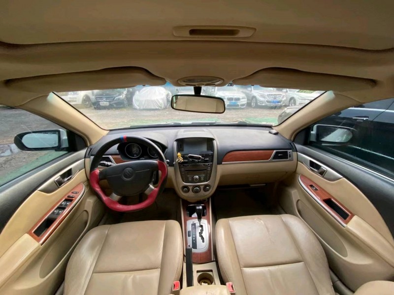 广州10年别克凯越8