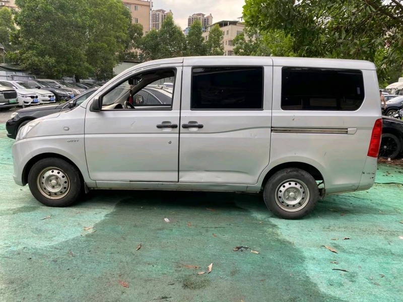 廣州17年五菱汽車宏光6
