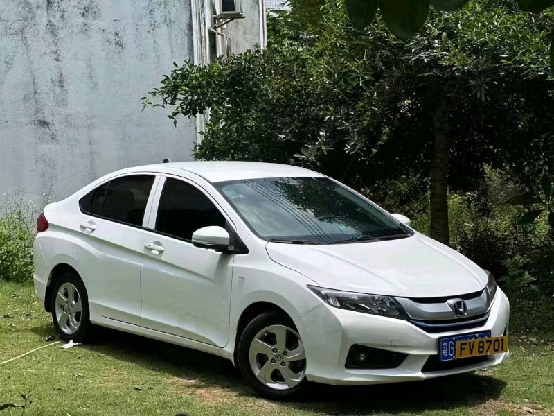 广州18年本田锋范2