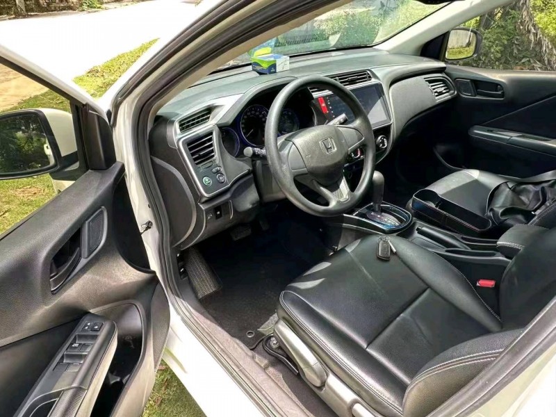 广州18年本田锋范4