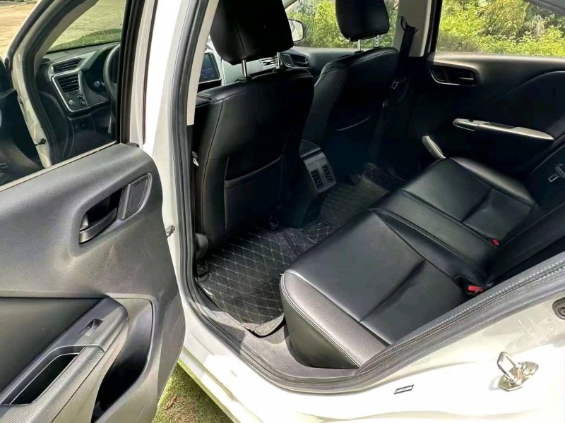 广州18年本田锋范6