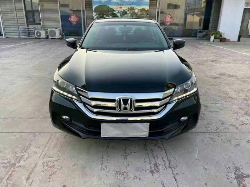 徐州15年本田雅阁1