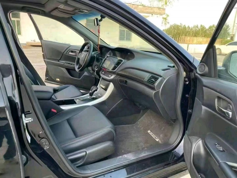 徐州15年本田雅阁4