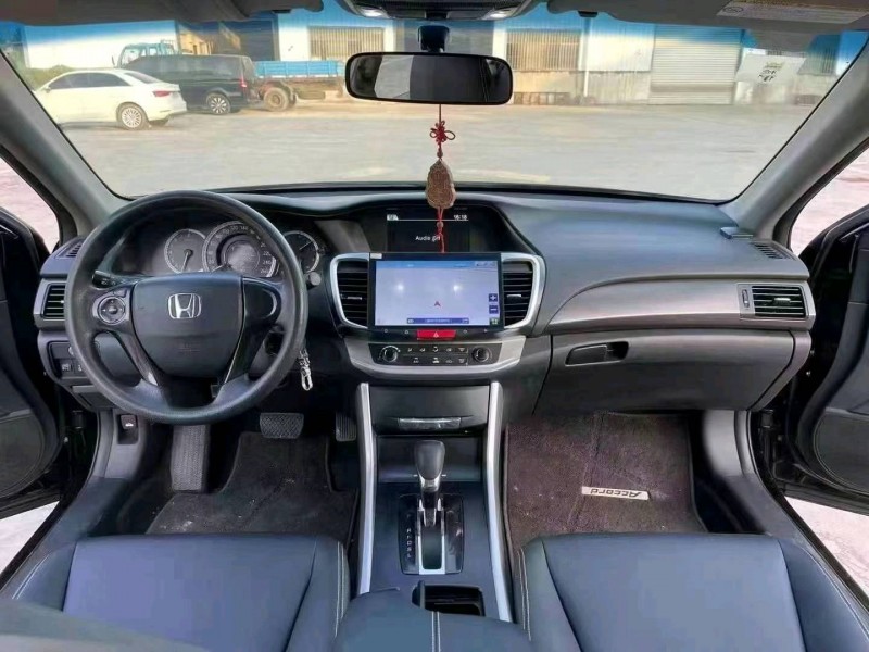 徐州15年本田雅阁5