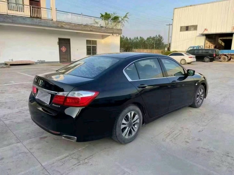 徐州15年本田雅阁8