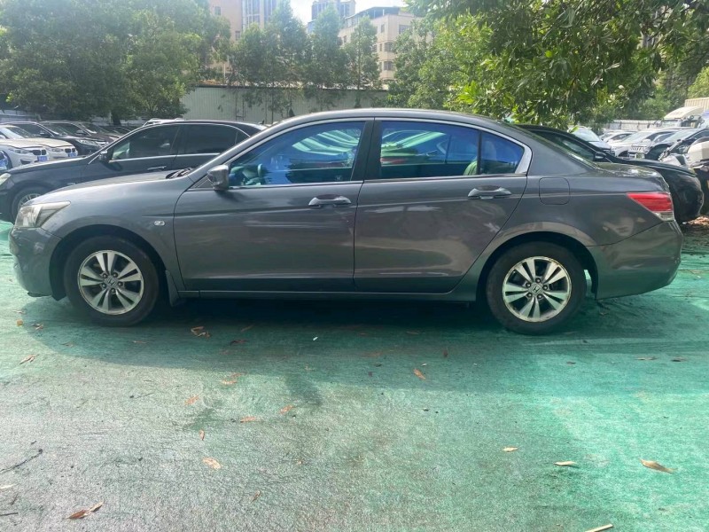 广州11年本田雅阁6