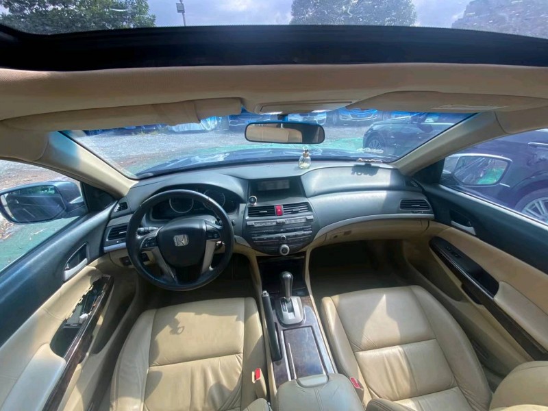 广州11年本田雅阁8