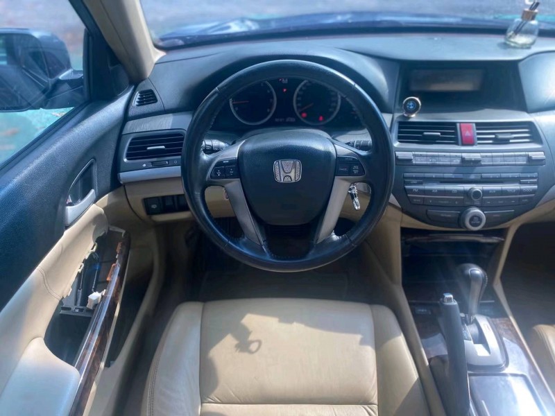 广州11年本田雅阁9