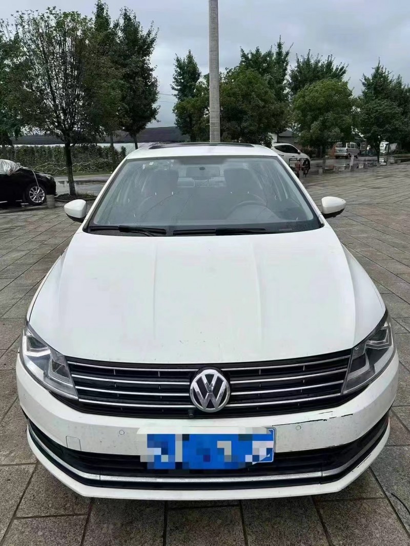 枣庄17年大众朗逸1