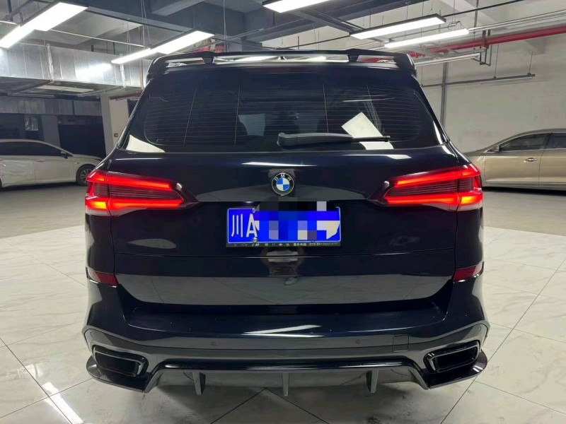 成都21年宝马X56