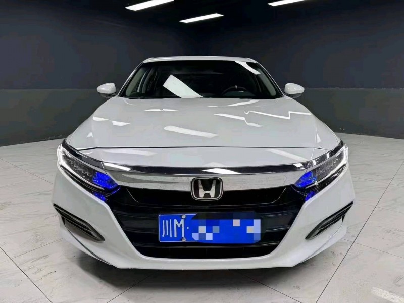 成都20年本田雅阁1