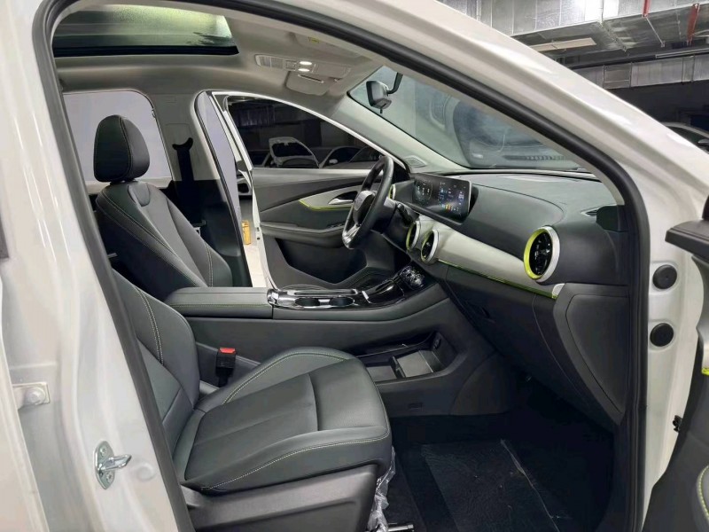 成都24年东风雷霆4