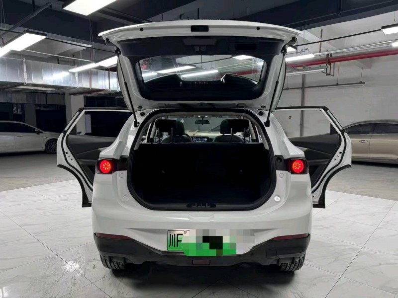 成都24年东风雷霆9