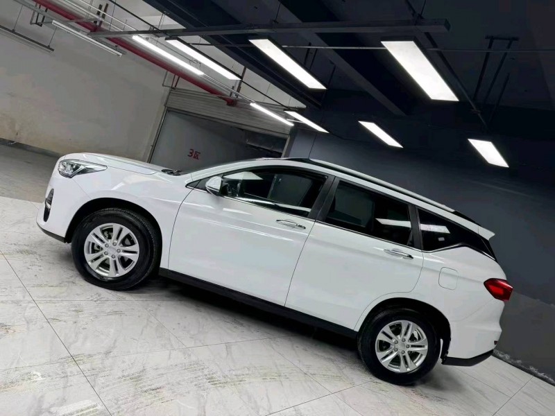 成都18年哈弗M65