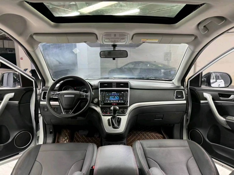 成都18年哈弗M68