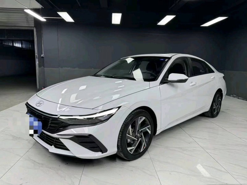 成都24年现代伊兰特2