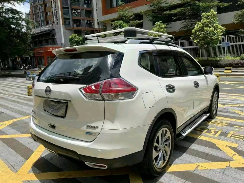 珠海15年日產奇駿5