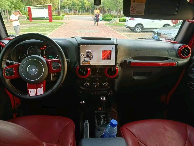 青岛15年Jeep牧马人5