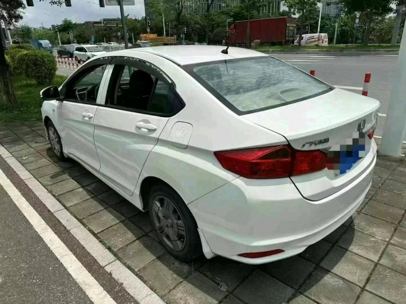 佛山17年本田锋范7