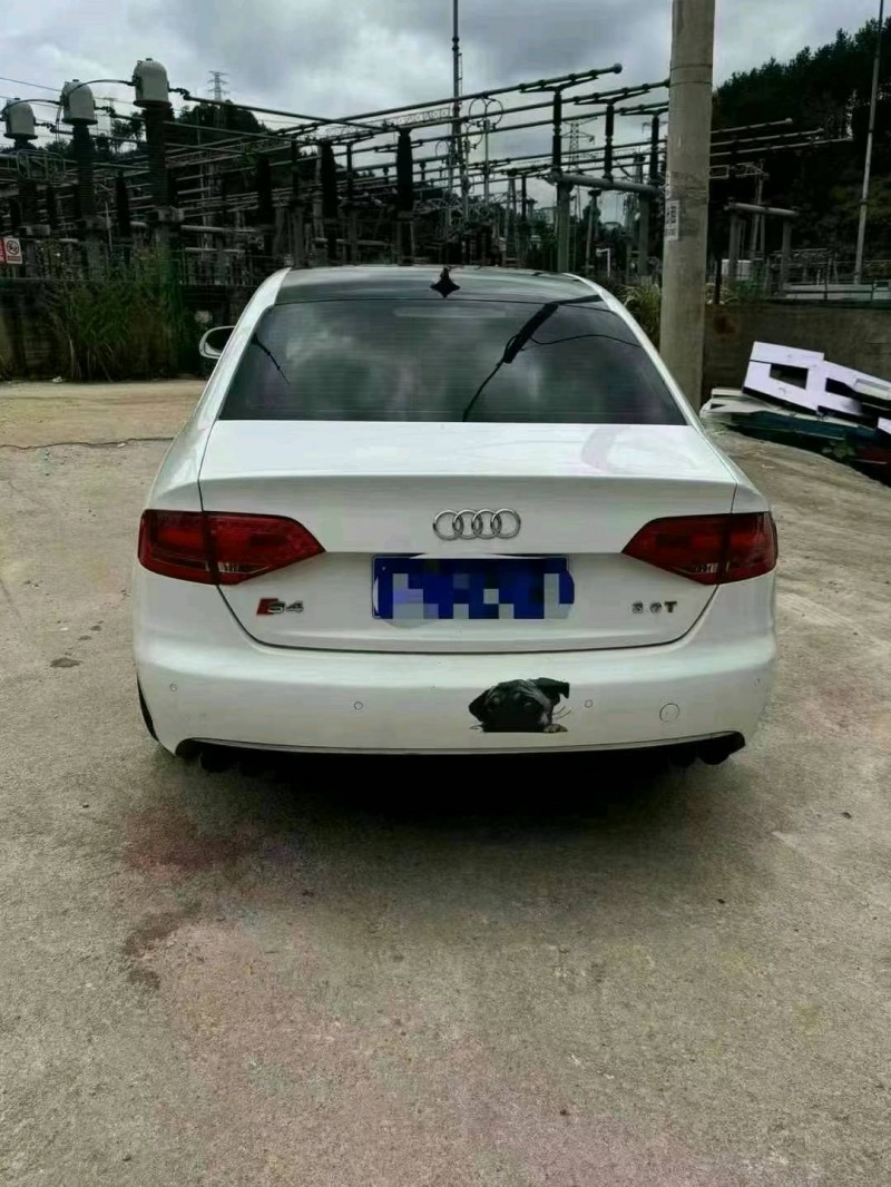 開封13年奧迪A4L2