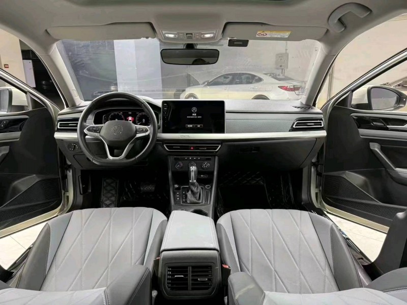 成都23年大众朗逸9