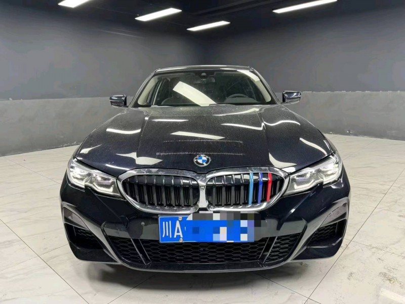 成都22年宝马3系1