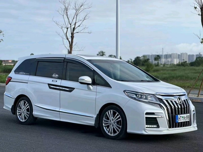 汕头16年本田艾力绅2