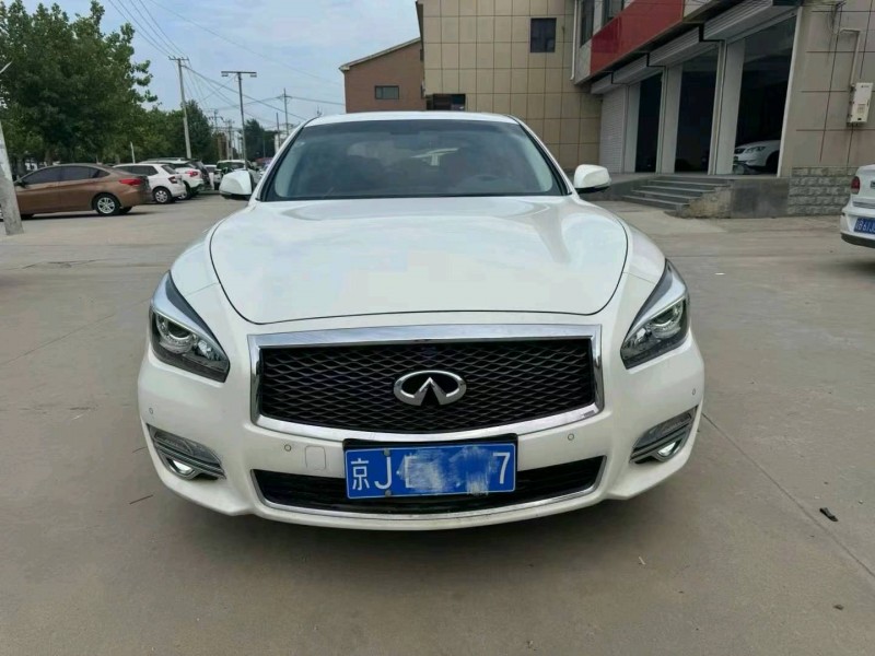 邢臺18年英菲尼迪Q701
